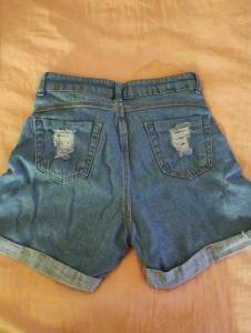 Cala E Short