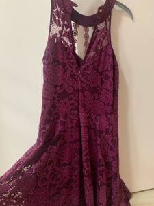 Vestido Curto Roxo