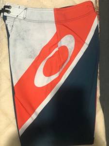 Bermudas Oakley