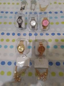 Kit Relgios Femininos Com Pulseiras Novos