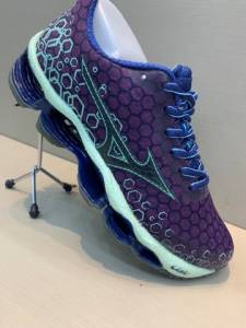 Tnis Mizuno