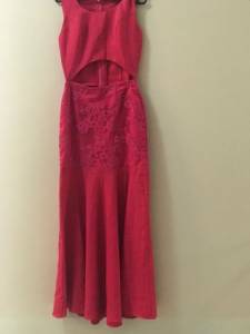 Vestido Rosa Com Renda Aplicada