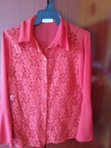 Camisa Vermelha Com Renda - Tam. 40