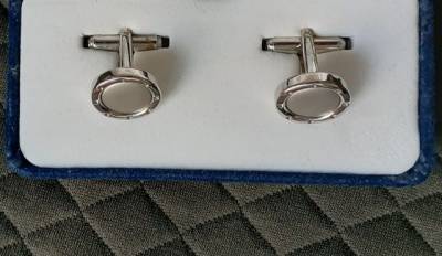 Vendo Abotoaduras Em Excelente Estado/sem Uso!