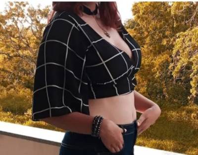 Cropped Com Manga Preto E Branco Decotado Com Bojo Aceito Carto