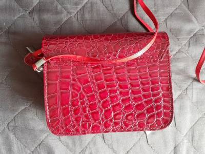 Bolsa Tiracolo Vermelha De Verniz
