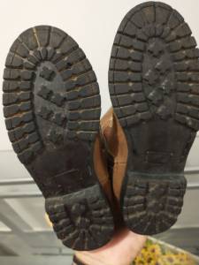 Bota Country Em Couro Nmero 33/34 R$. 50,