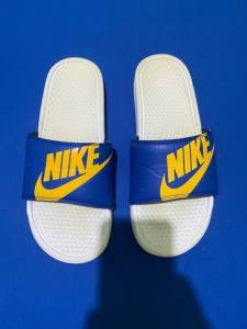 Sandlia Nike Original 43
