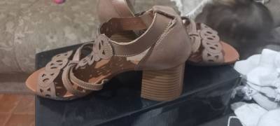Sapatos Nmero 34/35