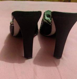 Mule Feito A Mo Bico Fino Tam: 37