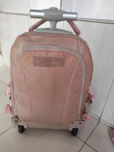 Mochila De Rodinhas Da Rebeca Bonbon