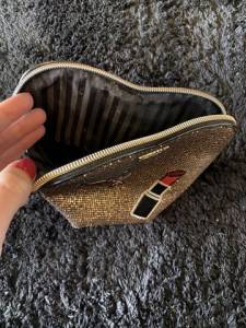 Necessarie Victorias Secret Brilhosa