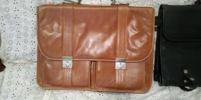 Vendo Essas Maletas.