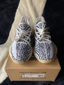 Adidas Yeezy Boost 350 V2 Zebra