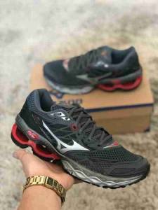 Mizuno Wave Creation 20