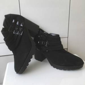 Bota Fivela Trend Feminina Open Up 38 Preta Cano Curto Salto Mdio