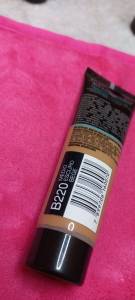 Base Fit Me Cor B220 Mdio Escuro Bege