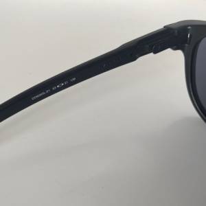 culos De Sol Oakley Latch - Nunca Usado