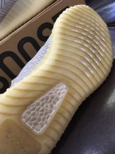 Tnis Adidas Yezzy Boost Tam 43
