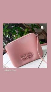Bolsa Mdia Santa Lolla