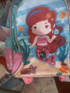 Mochila De Rodinhas Com Lancheira