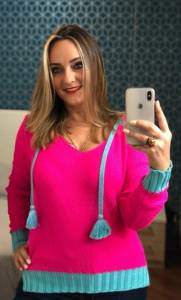 Blusa Tricot Pink Com Capuz Nova