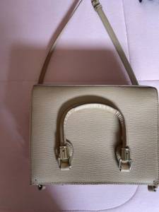 Bolsa Schutz (original)