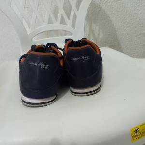Vendo Sapatnis Black Horse