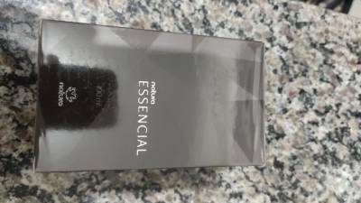 Colnia Essencial