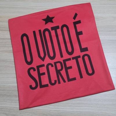Camiseta Com O Tema Candidato Lula.
