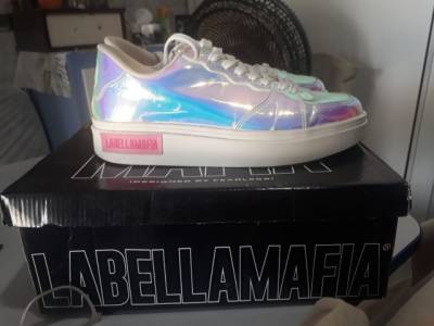 Tenis