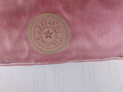Estojo Kipling Modelo 2022. Rosa Metalizado
