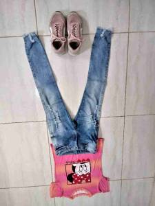 Lote Menina 10 A 12 Anos.  80,00