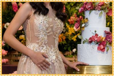 Vestido Debutante De Pedraria Dourado