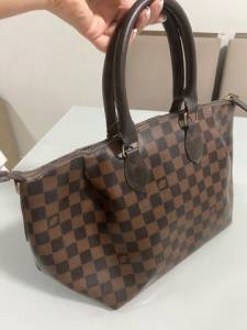 Bolsa Lv