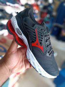 Mizuno Wave Creation 22