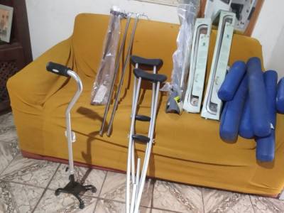 Andador Adulto Muletas Bengalas Barras De Protecao