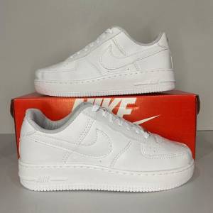 Tenis Nike Novo ( Entrego Em Sua Casa Hoje)