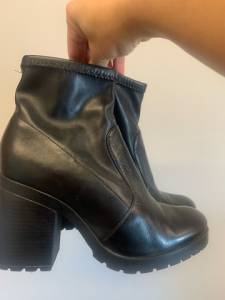 Bota Schutz