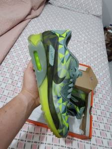 Tnis Nike