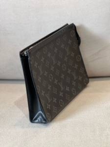 Necessaire Louis Vuitton