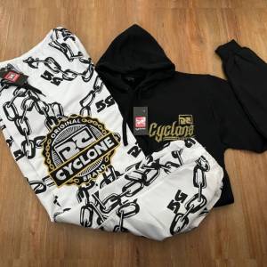 Kit Blusa De Moleton + Camiseta