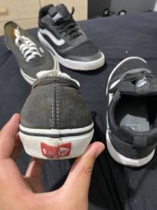 Dois Pares De Tnis Vans