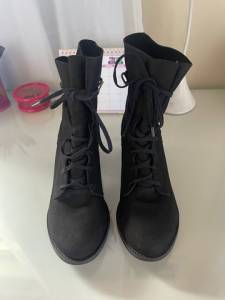 Bota Carmen Steffens 37