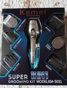 Mquina Profissional Kemei