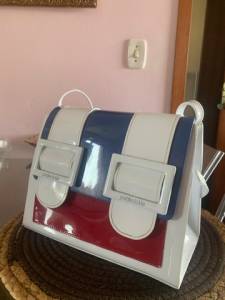 Vendo Bolsa Petit  Jolie