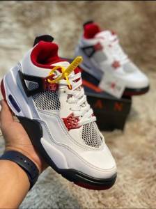 Nike Jordan 4