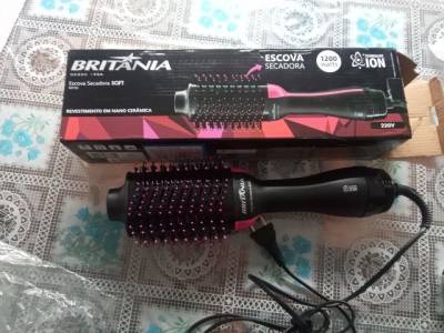 Vende-se Escova Modeladora