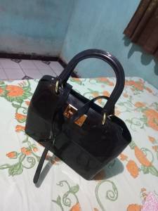 Bolsa Da Petite Jolie Em Perfeito Estado
