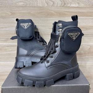Bota Tratorada Prada